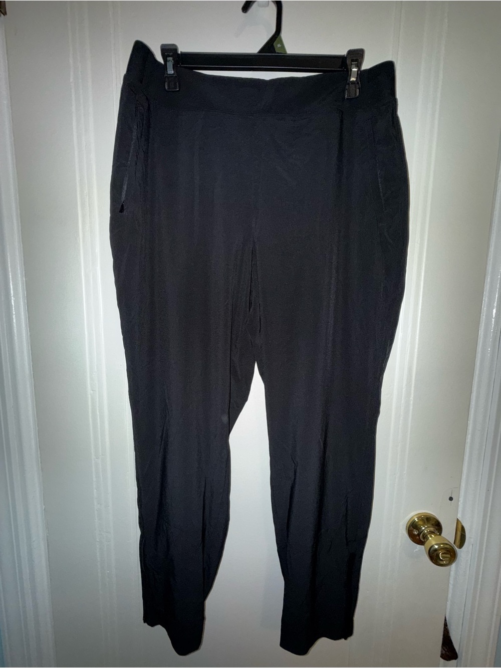 Athleta Black Pull-On Pants Zipper Ankle Size 14